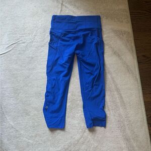 lululemon 3/4 blue leggings